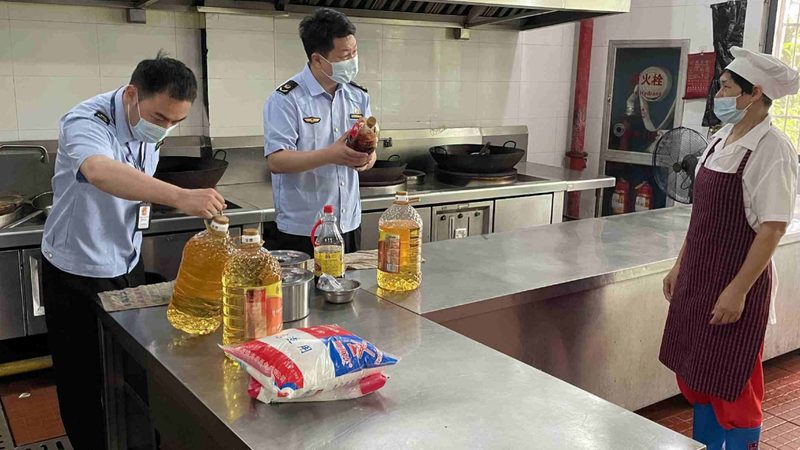 新手做餐饮加盟代理条件